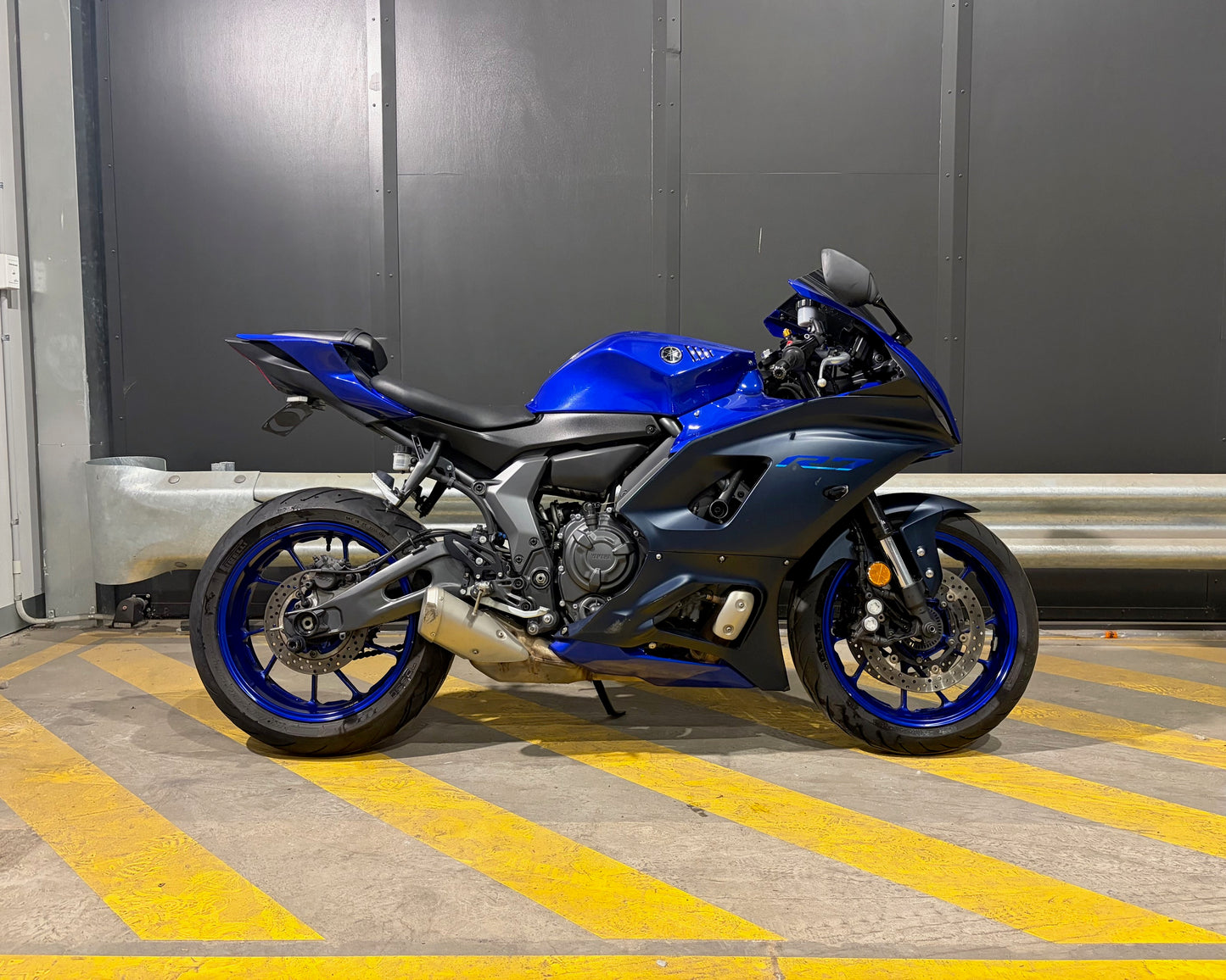 2022 Yamaha YZF-R7LA