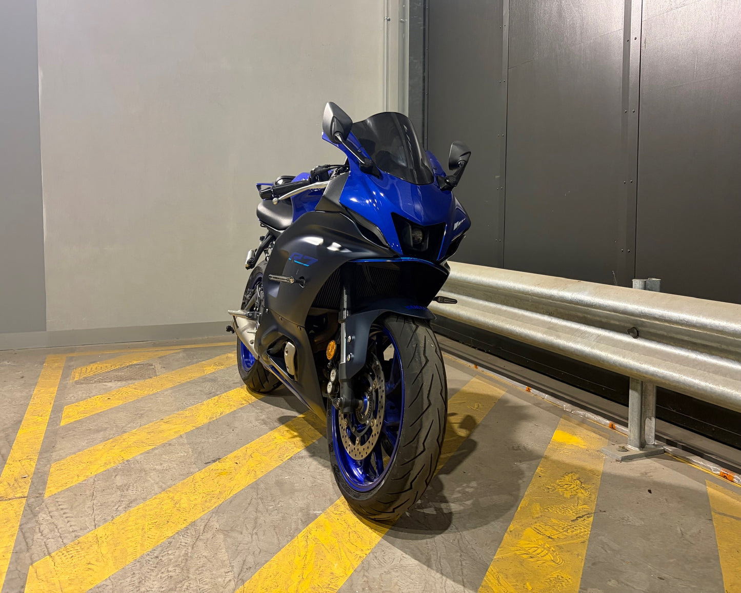 2022 Yamaha YZF-R7LA