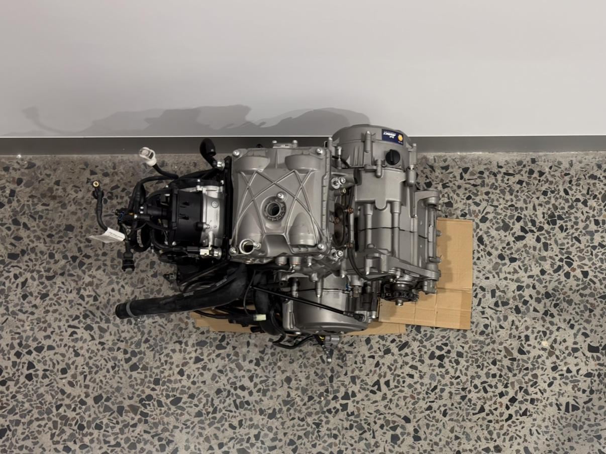 Ducati 2021 Panigale V2 OEM Complete System Engine Assembly Including Injectors, Casings & All Internals
